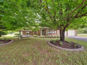 House, 3 Bedrooms | Exterior