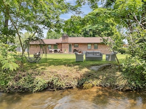 House, 3 Bedrooms | Property grounds - Place Of Peace 3 Bedroom Home (Pigeon Forge)