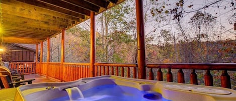 Ferienhütte, 4 Schlafzimmer | Außen-Whirlpool