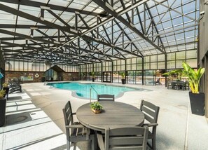 Cabane, 4 chambres | Piscine | Piscine couverte, piscine chauffée