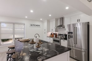 House, 4 Bedrooms | Private kitchen | Fridge, coffee/tea maker, toaster