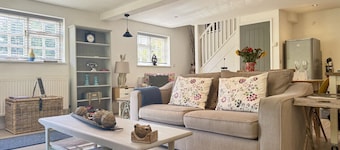 Charming Dog-Friendly Guesthouse