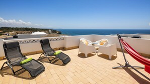 Terrace/patio - Holiday Home in Benagil With Communal Pool (Lagoa)