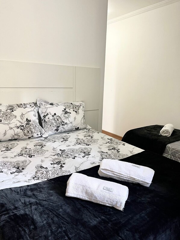 2 bedrooms, iron/ironing board, WiFi, bed sheets