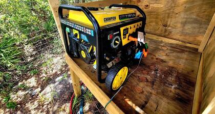 3-bedroom campground in charming River Ranch with AC sleeps 8