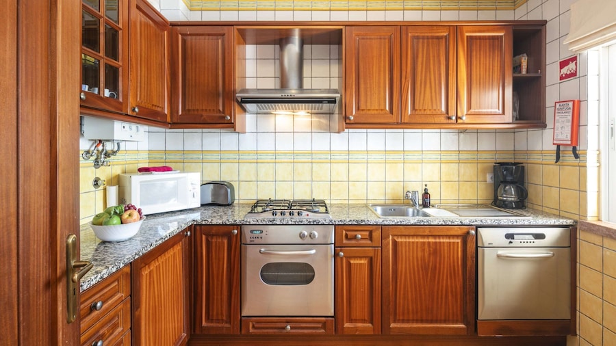 Family-friendly Coastal Retreat in Benagil