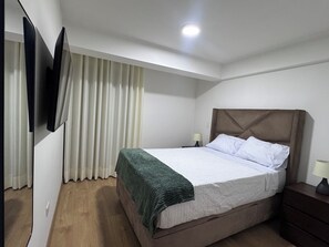 1 chambre, fer et planche à repasser, accès Internet, draps fournis