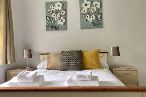 3 Schlafzimmer, Bügeleisen/Bügelbrett, WLAN, Bettwäsche