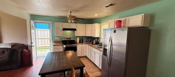 3-bedroom house in charming Kannapolis with AC