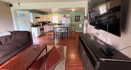 3-bedroom house in charming Kannapolis with AC