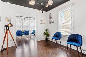 Interior - 5BD 2BA Empire goes Modern! (Atlantic City)
