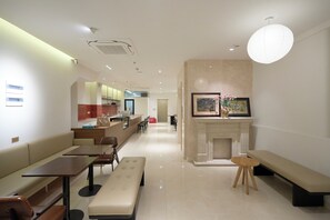 Exterior - Hanoi Ivory Hotel (Hoan Kiem)