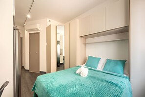 Iron/ironing board, Internet, bed sheets - Beautiful Studio São Caetano Barcelona ap412 (São Caetano do Sul)