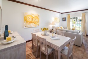 House | Dining