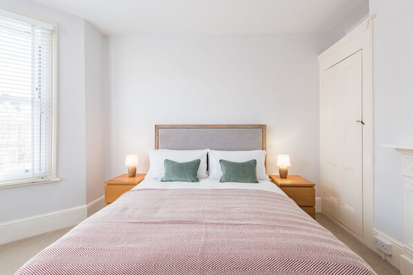 4 chambres, bureau, fer et planche à repasser, Wi-Fi