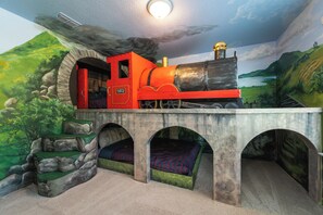 Iron/ironing board, free WiFi