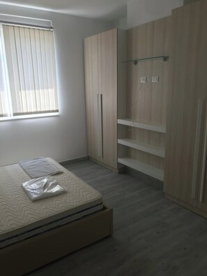 1 chambre, accès au Wi-Fi (inclus), literie fournie