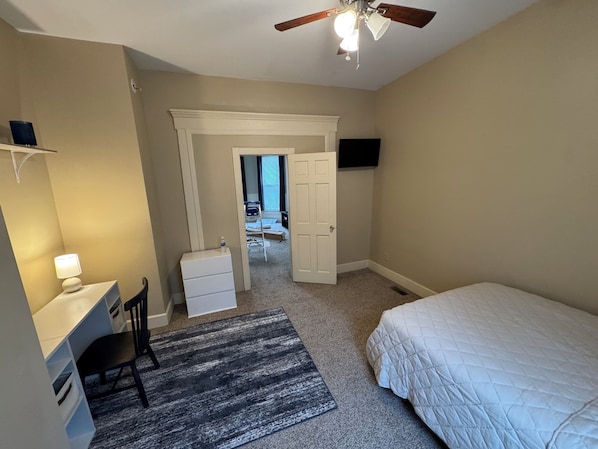 2 bedrooms, WiFi, bed sheets