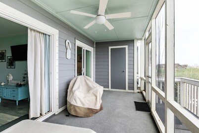 15% Discount! DIRECT Ocean Front.  Steps to pool and beach!  New on the Market!