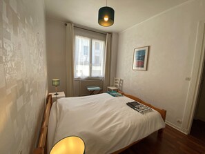 5 quartos, ferros/tábuas de passar roupa, Wi-Fi