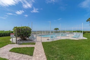 Piscine extérieure