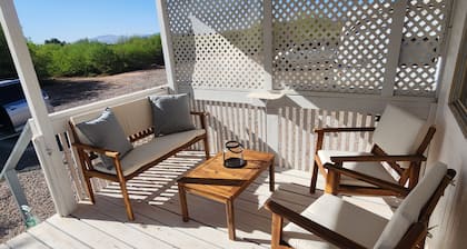 Charming tiny home with AC in Duncan - perfect for a cozy getaway