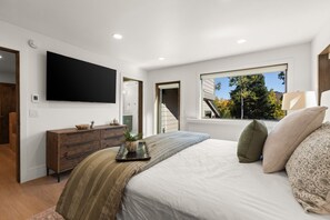 2 Schlafzimmer, Schreibtisch, Bügeleisen/Bügelbrett, kostenloses WLAN