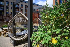 Deluxe Apartment, City View | Property grounds