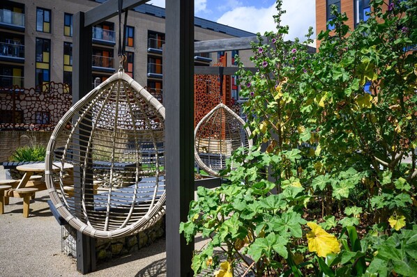 Deluxe Apartment, City View | Property grounds