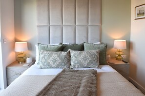 Deluxe Apartment, City View | Free WiFi