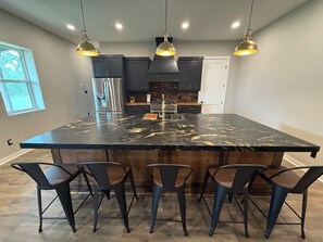 Fridge, microwave, stovetop, dishwasher - Charming 2-bedroom farmhouse with AC, fitness room in tranquil Franklin (Franklin)