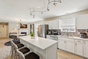 Fridge, microwave, oven, dishwasher