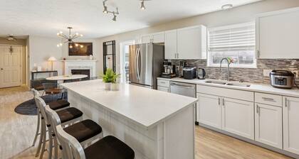 NEW! Oglesby Vacation Home