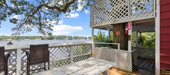 NEW! Dave's Last Resort Lakeside - Long Stay Discount - Cozy Cabin 6