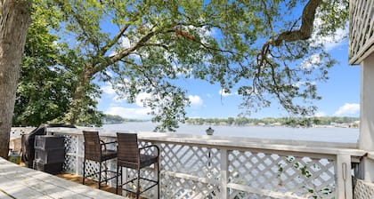 NEW! Dave's Last Resort - Long Stay Discount - House on the Lake
