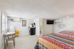1 habitación, wifi y ropa de cama