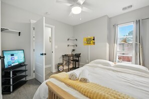 3 bedrooms, WiFi, bed sheets