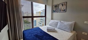 1 bedroom, internet, bed sheets