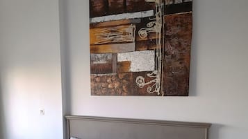 熨斗/熨衣板、WiFi、床单