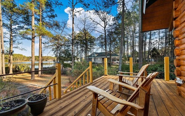 Terrace/patio - Cozy house with deep water private dock (Oriental)