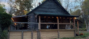 Rustic Cozy 2-bedroom w/ loft Log Cabin in Island Falls  surrounded by wildlife