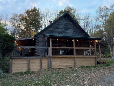 Rustic Cozy 2-bedroom w/ loft Log Cabin in Island Falls surrounded by wildlife