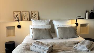 Double Room, Valley View | In-room safe, free WiFi