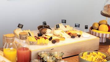Tägliches inbegriffenes Frühstücksbuffet