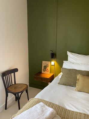Triple Room | In-room safe, free WiFi