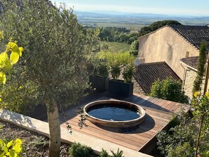 Bañera de hidromasaje exterior