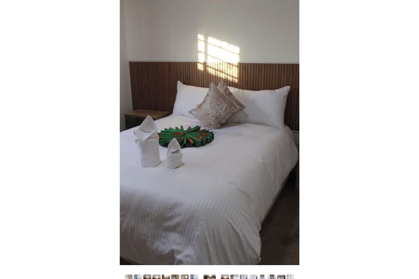 4 habitaciones, tabla de planchar con plancha, internet y ropa de cama 