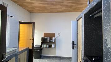 Micro-ondas, fogão, cooktop