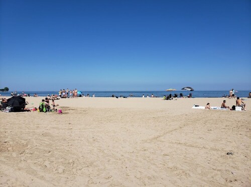 Lake Breeze Cottage.   
One block from the lake, walking distance to downtown!