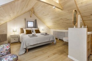 4 bedrooms, iron/ironing board, travel cot, bed sheets - DOMAINE DE LA BORIA gîte in the heart of 13ha of nature facing the hill of Lascaux (Montignac-Lascaux)